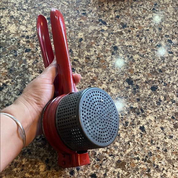 Red Metal Potato Ricer - Picture 4 of 4